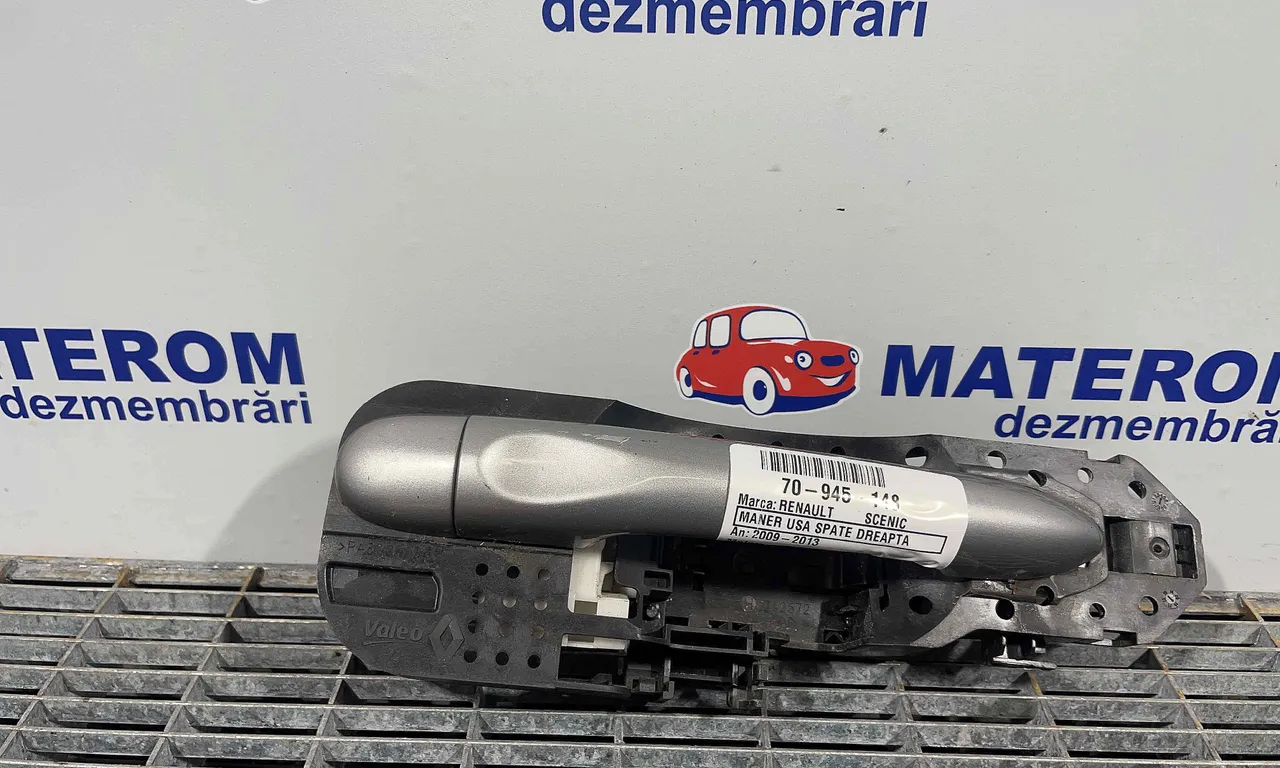MANER USA SPATE DREAPTA RENAULT SCENIC III 2008-2016