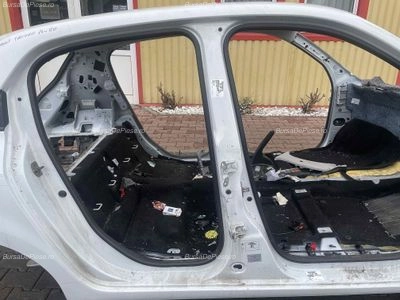 STALP MIJLOC DREAPTA RENAULT TWINGO III 0.9 TCe 110 2014-2020 oe 765161515R, vedere frontata