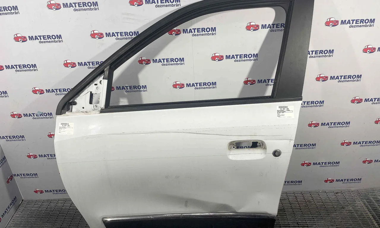 USA FATA STANGA RENAULT TWINGO III 2014-2020