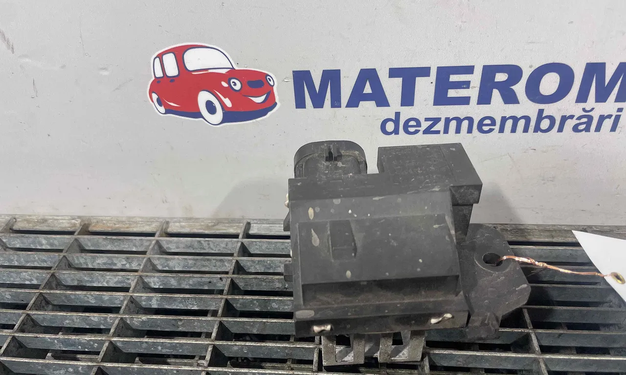 RELEU VENTILATOR RENAULT TWINGO III 2014-2020