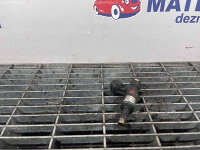 INJECTOR RENAULT TWINGO III 0.9 TCe 110 2014-2020 oe 166009373R, vedere frontata
