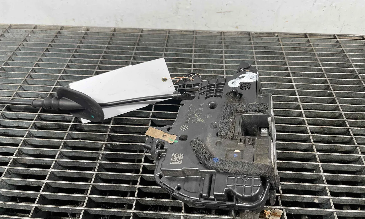 INCUIETOARE USA SPATE STANGA RENAULT ZOE 2012-2019