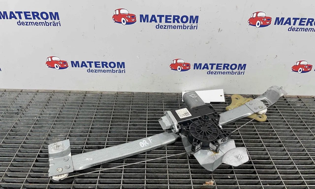 MACARA USA FATA DREAPTA RENAULT ZOE 2012-2019