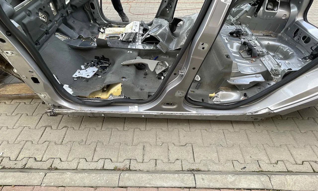 PRAG STANGA RENAULT ZOE 2012-2019