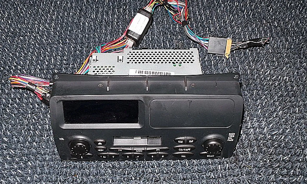 RADIOCASETOFON ROVER 75 1999-2005