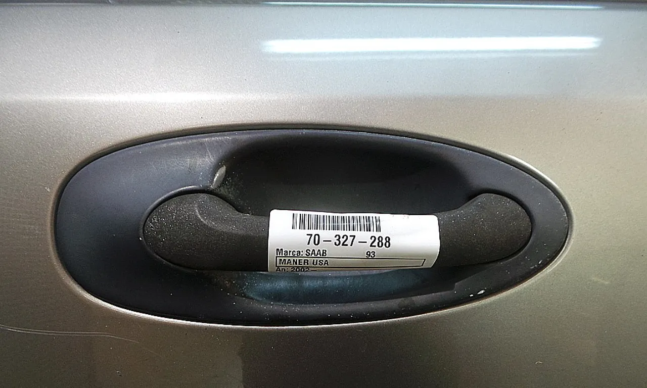 MANER USA FATA DREAPTA SAAB 9-3 2002-2015