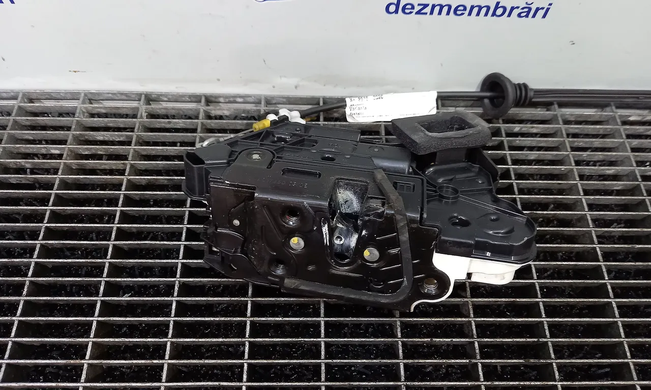 INCUIETOARE USA FATA DREAPTA SEAT ALHAMBRA 2010-2022