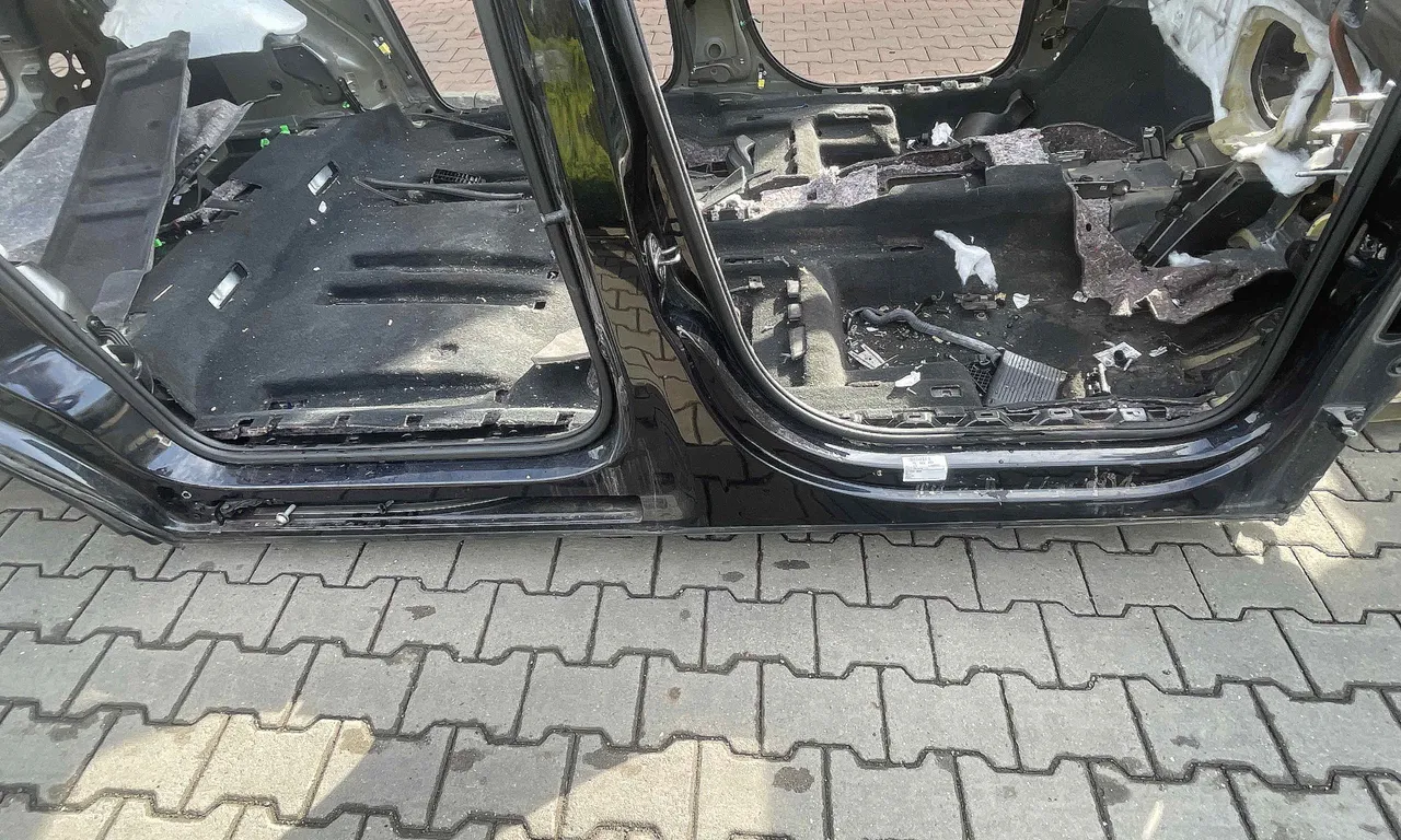 PRAG DREAPTA SEAT ALHAMBRA 2010-2022