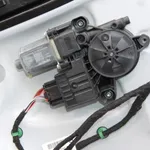 Motoras macara usa stanga fata SEAT ARONA 2017-2026 2Q1959881, vedere frontata