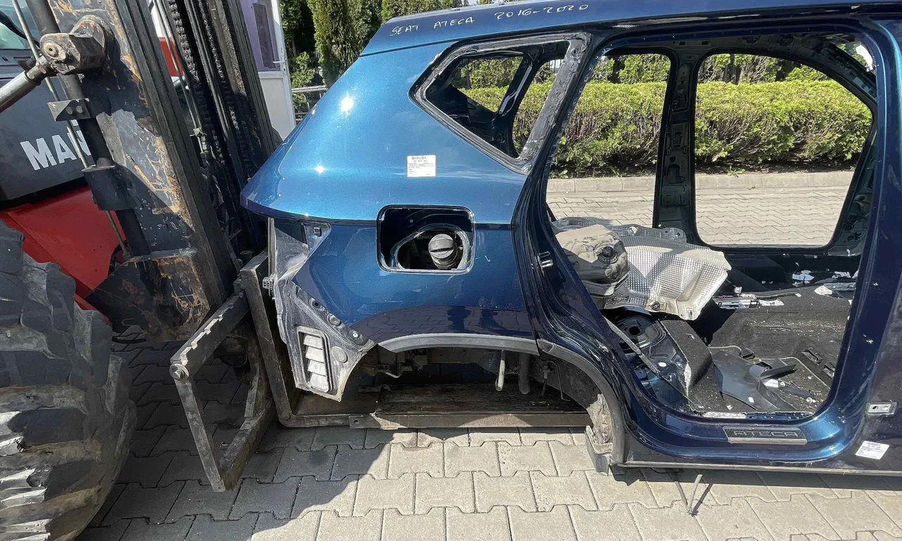 ARIPA SPATE DREAPTA SEAT ATECA 2016-2020