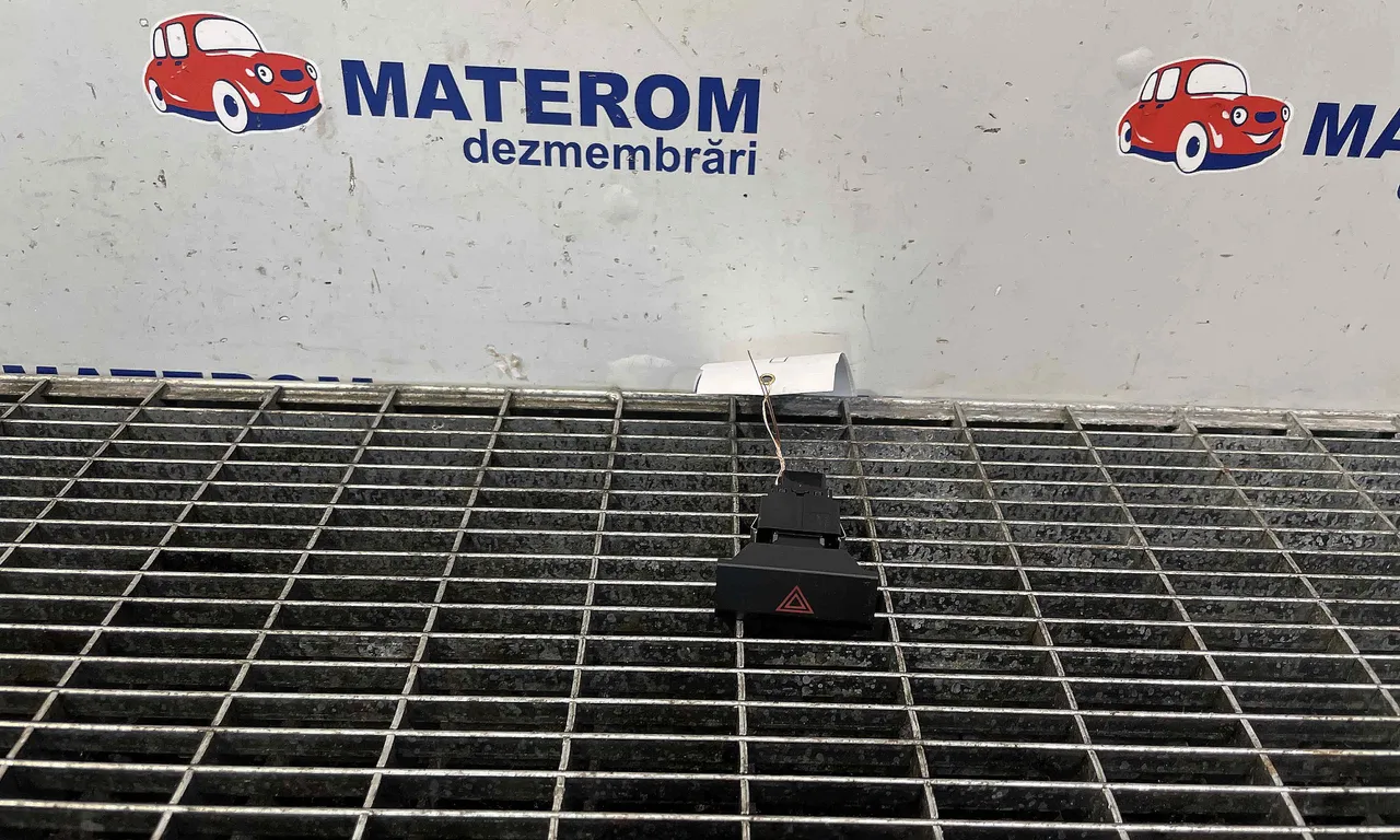 INTRERUPATOR AVARIE SEAT ATECA 2016-2020