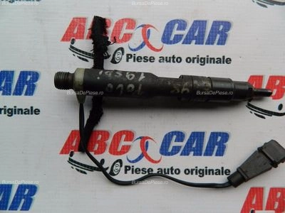 Injector SEAT CORDOBA 1993-2002 oe 028130201R, vedere frontata