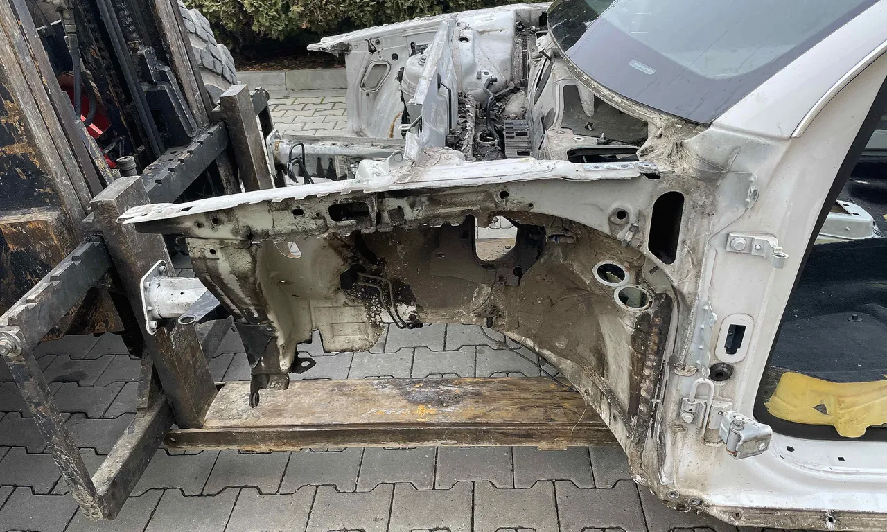 LONJERON STANGA SEAT EXEO 2008-2013
