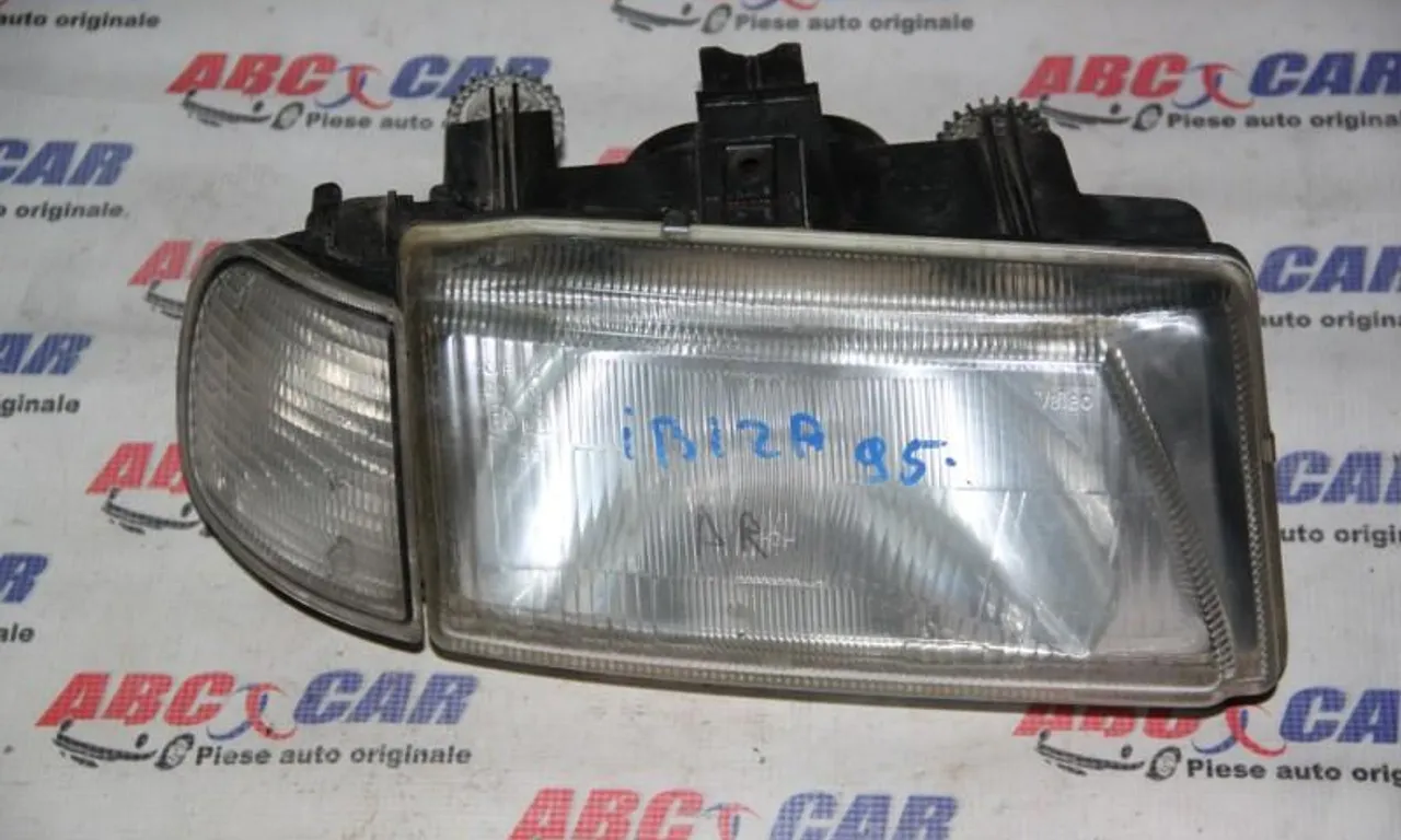 Far dreapta cu semnalizare SEAT IBIZA II 1993-2002
