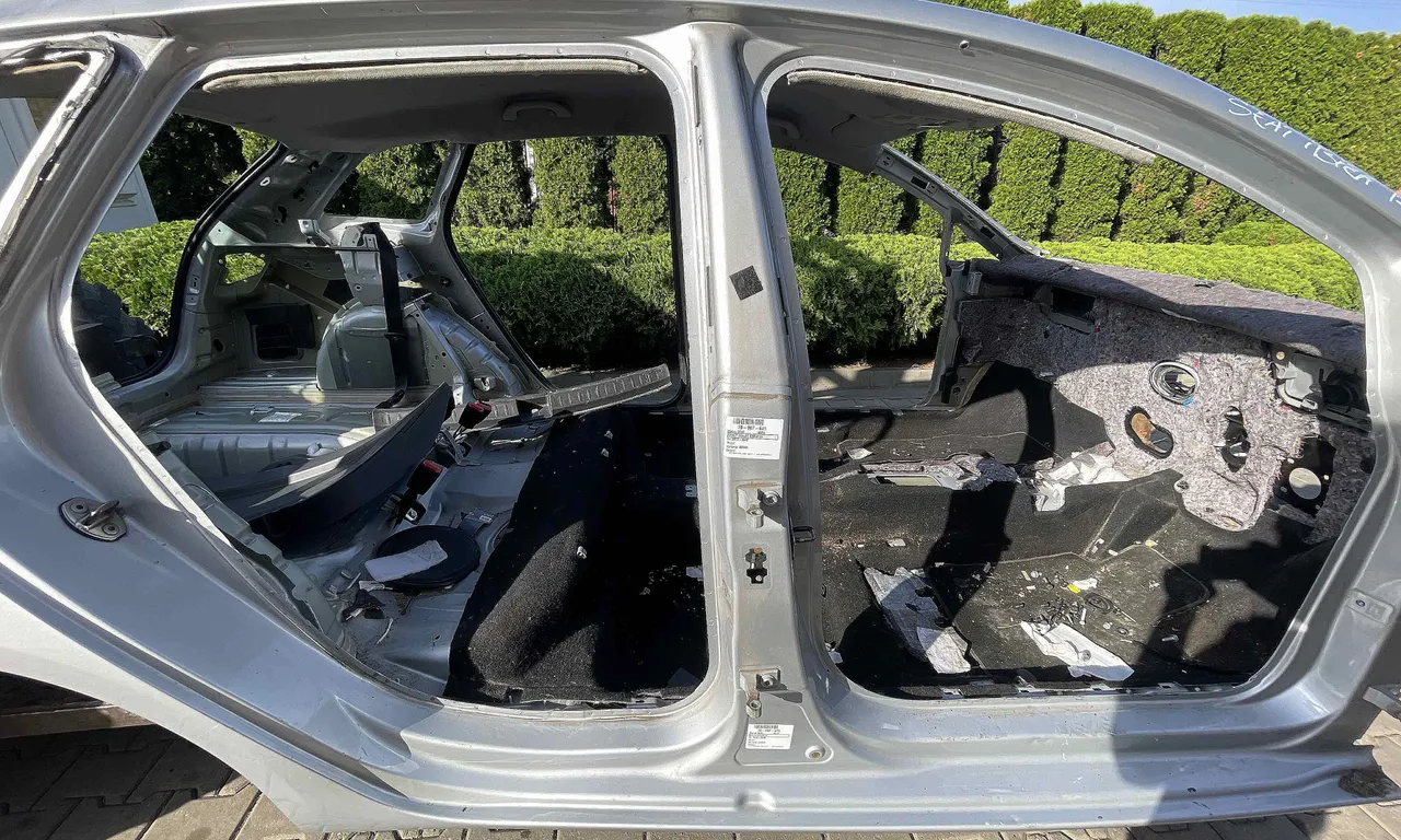 STALP MIJLOC DREAPTA SEAT IBIZA IV 2008-2017