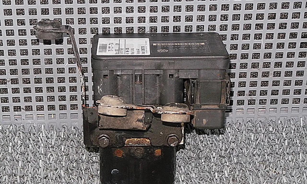 UNITATE ABS SEAT LEON 1999-2006