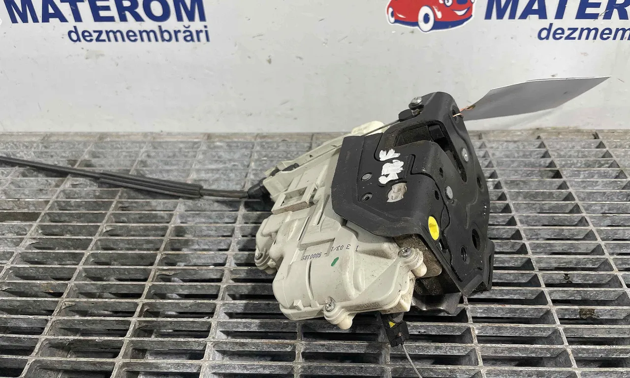 INCUIETOARE USA FATA STANGA SEAT LEON 2005-2013
