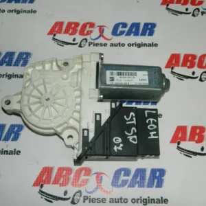 Motoras macara usa stanga spate