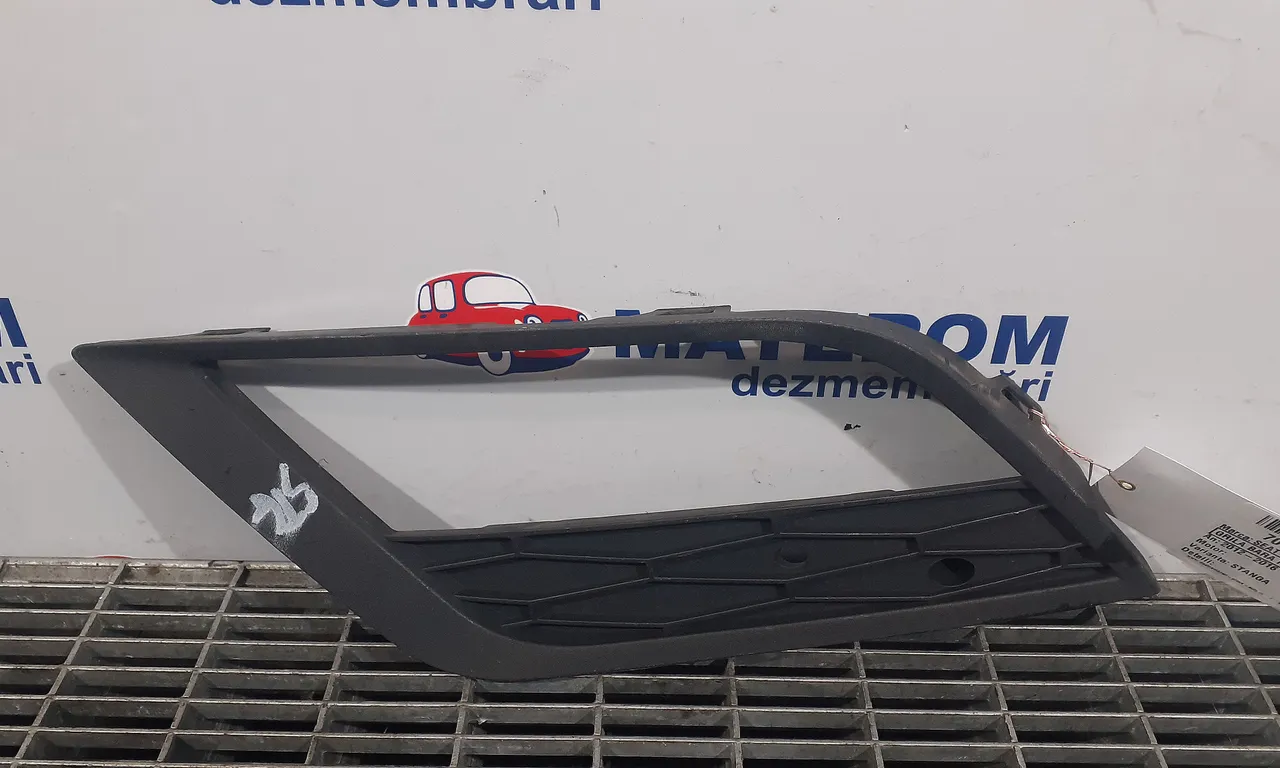 GRILA BARA FATA SEAT LEON 2012-2021