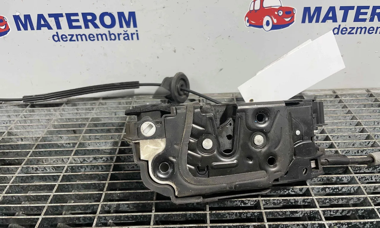 INCUIETOARE USA FATA STANGA SEAT LEON 2012-2021