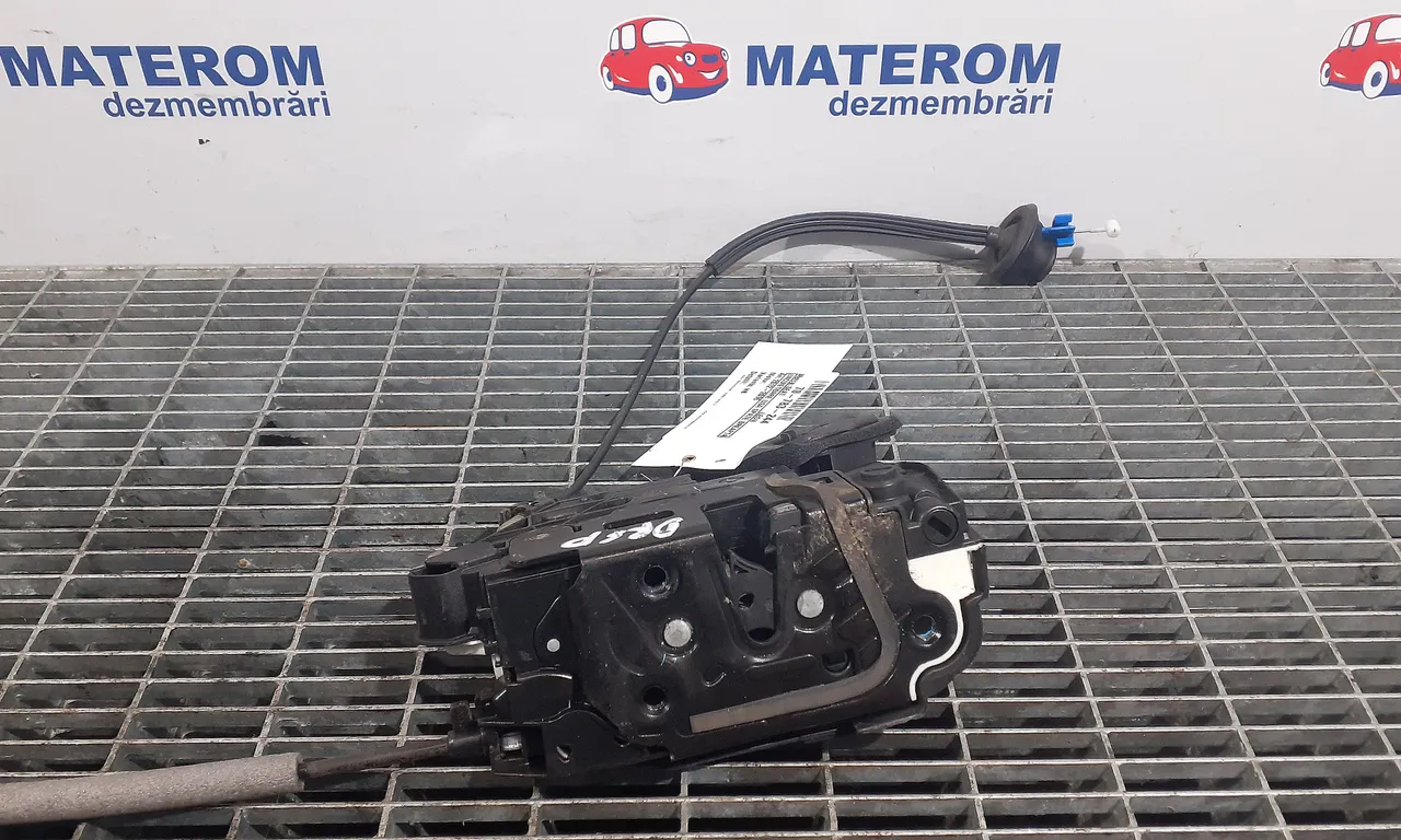 INCUIETOARE USA SPATE DREAPTA SEAT LEON 2012-2021