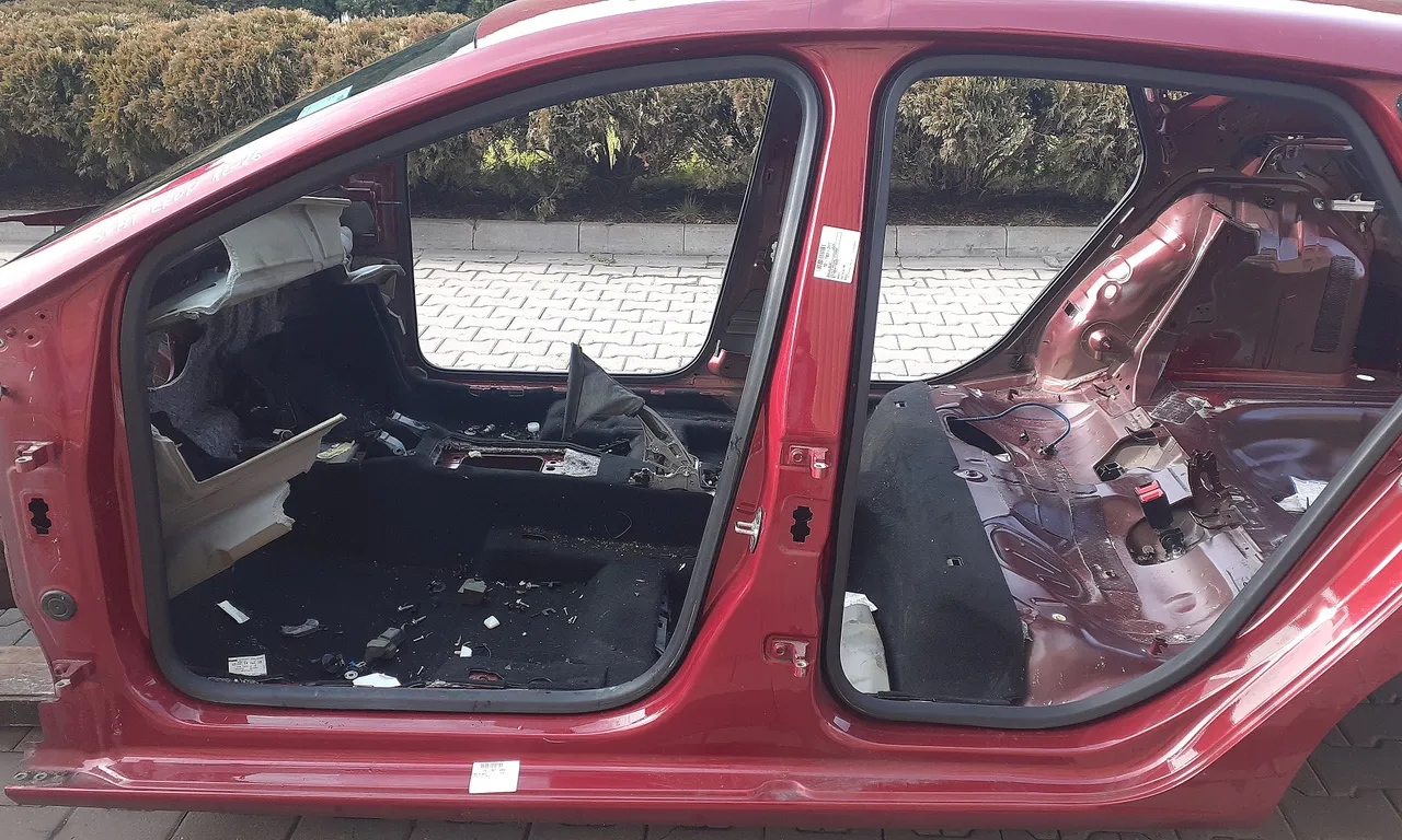 STALP MIJLOC STANGA SEAT LEON 2012-2021