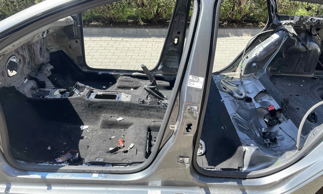 STALP MIJLOC STANGA SEAT LEON 2012-2021