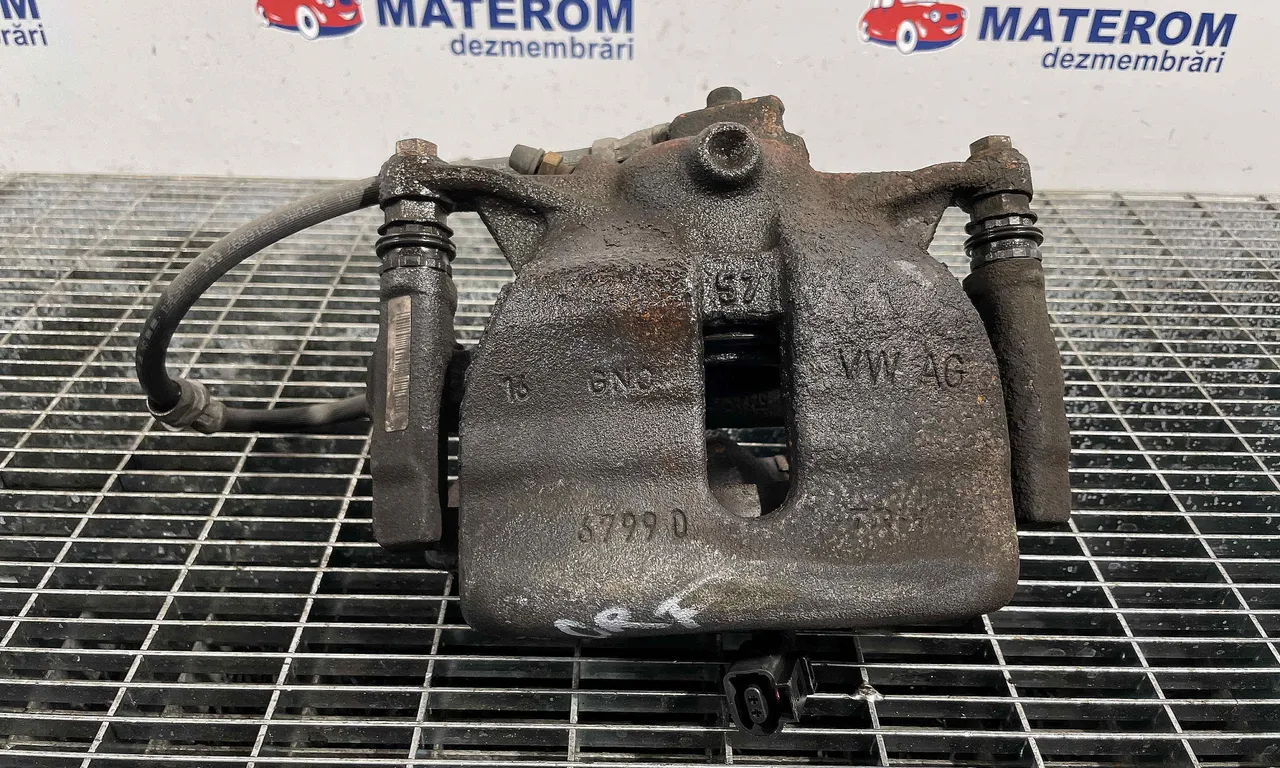 ETRIER FATA DREAPTA SEAT LEON 2012-2021