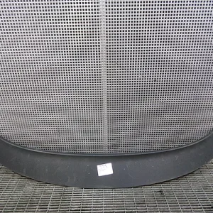 GRILA SUB PARBRIZ