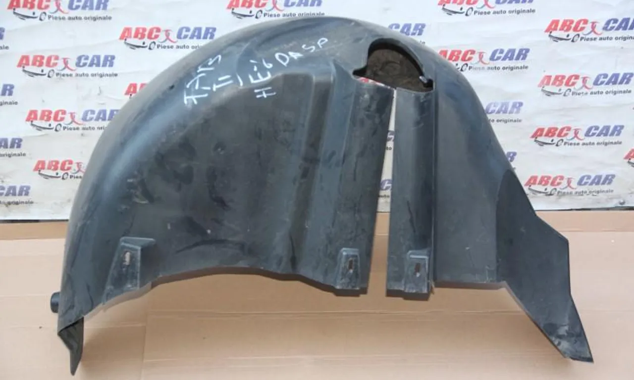 Carenaj roata dreapta spate SKODA FABIA I 1999-2008