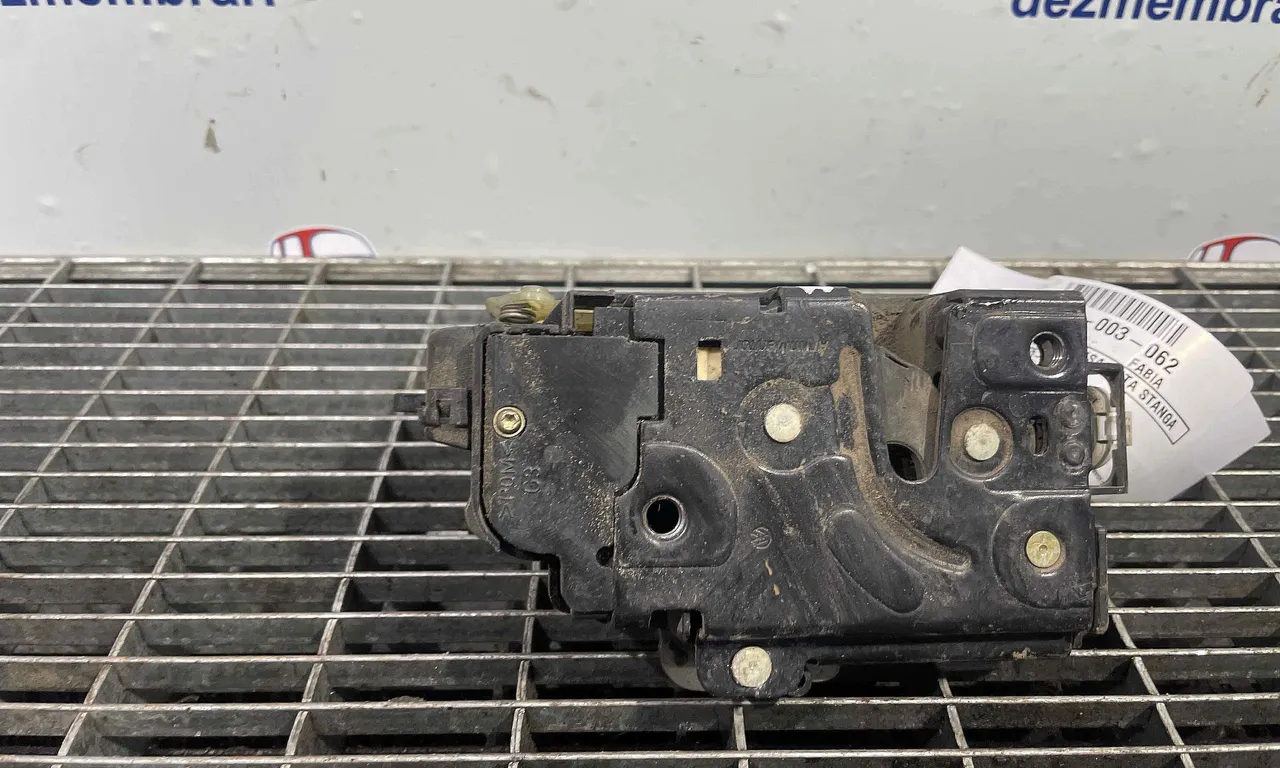 INCUIETOARE USA FATA STANGA SKODA FABIA I 1999-2008
