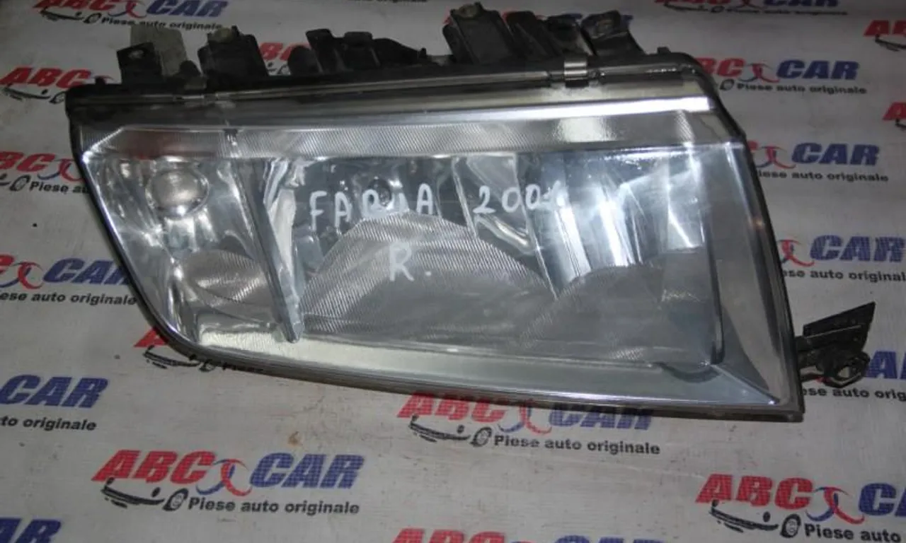 Far dreapta SKODA FABIA I 1999-2008