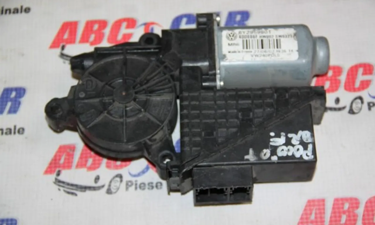 Motoras macara usa dreapta fata SKODA FABIA I 1999-2008