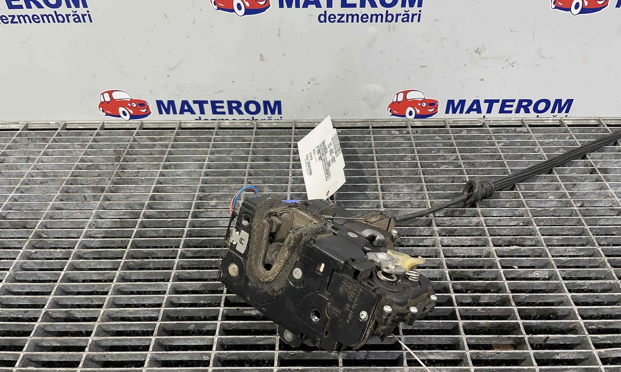 INCUIETOARE USA FATA DREAPTA SKODA FABIA I 2000-2007