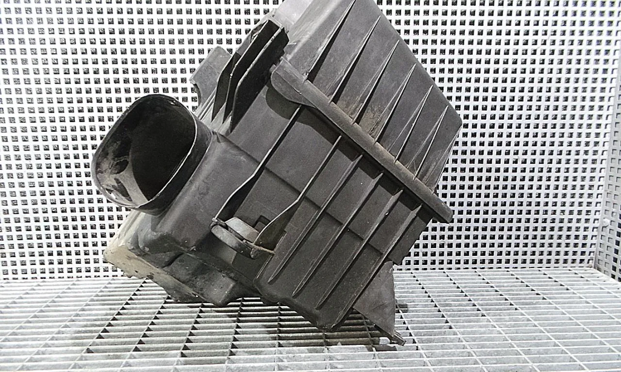 CARCASA FILTRU AER SKODA FABIA I 2000-2007