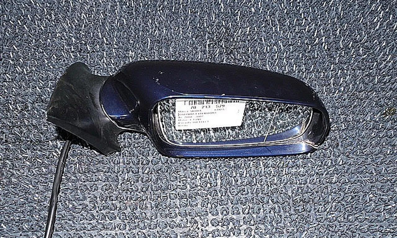 OGLINDA EXTERIOARA DREAPTA SKODA FABIA I Praktik 2000-2007
