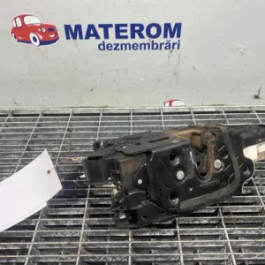 INCUIETOARE USA FATA DREAPTA