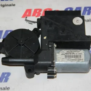 Motoras macara usa stanga fata