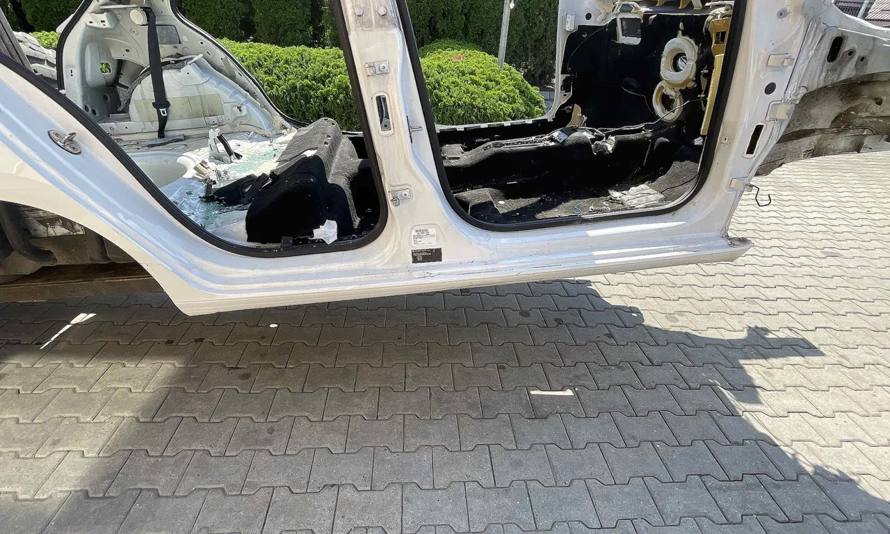 PRAG DREAPTA SKODA FABIA III 2014-2021