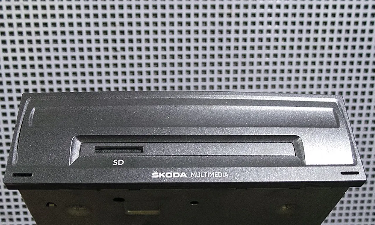MAGAZIE CD SKODA FABIA III 2014-2021