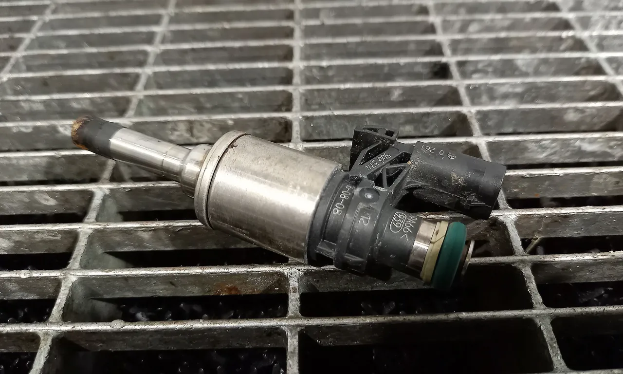 INJECTOR SKODA FABIA III 2014-2021