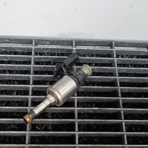 INJECTOR SKODA FABIA III 1.2 2014-2021 oe-04E906036Q, vedere frontata