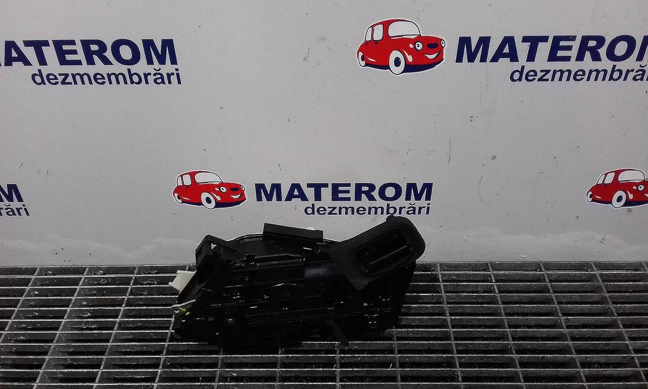 INCUIETOARE USA SPATE DREAPTA SKODA FABIA III 2014-2022