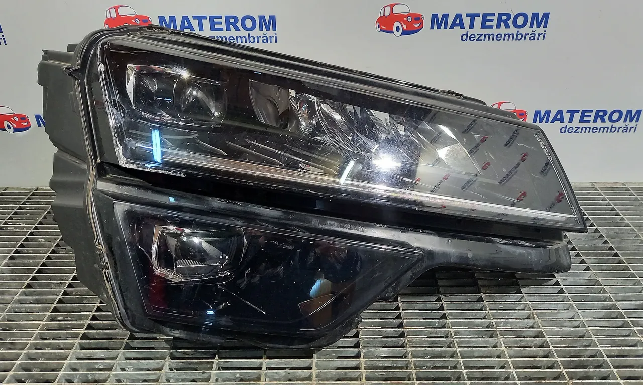 FAR DREAPTA SKODA KAROQ 2017-2021