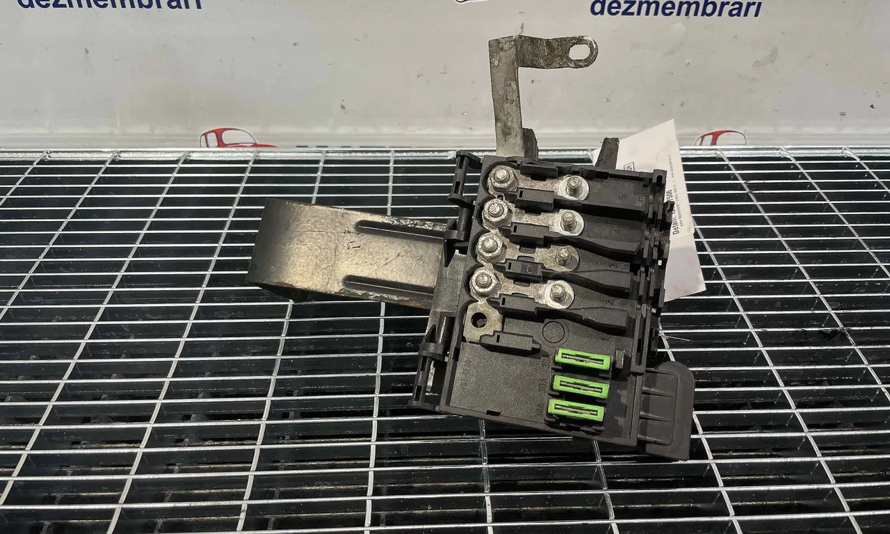 TABLOU SIGURANTE ACUMULATOR SKODA OCTAVIA I 1996-2010