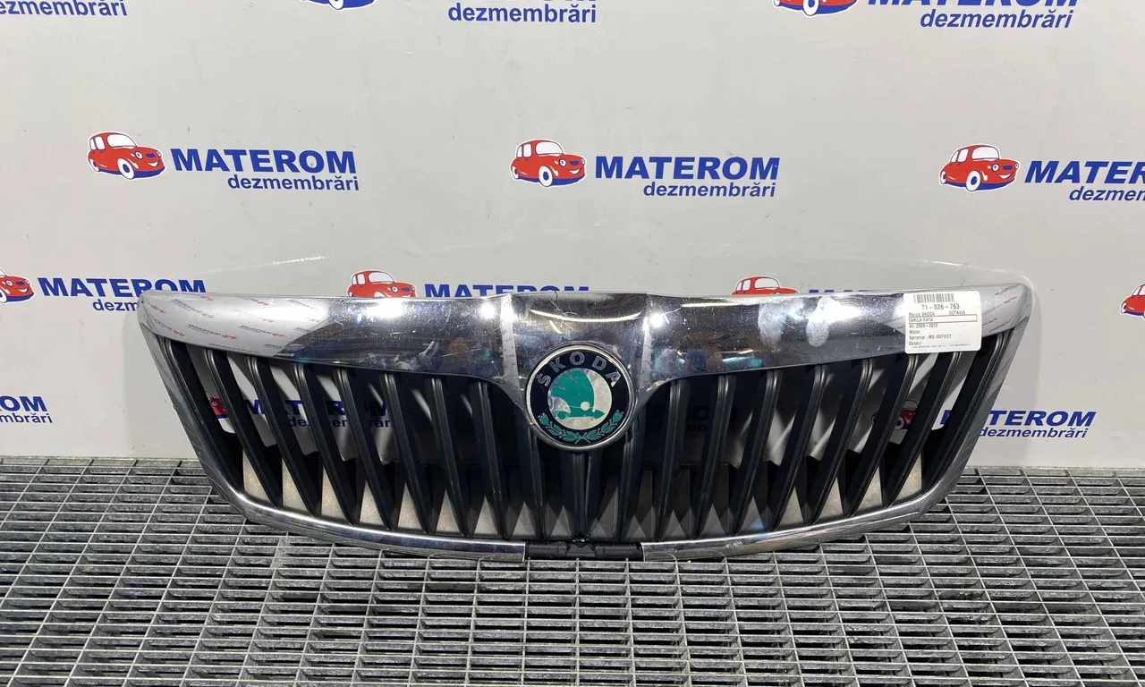 GRILA FATA SKODA OCTAVIA II 2004-2013
