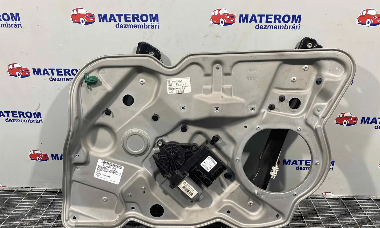 MACARA USA FATA DREAPTA SKODA OCTAVIA II 2004-2013