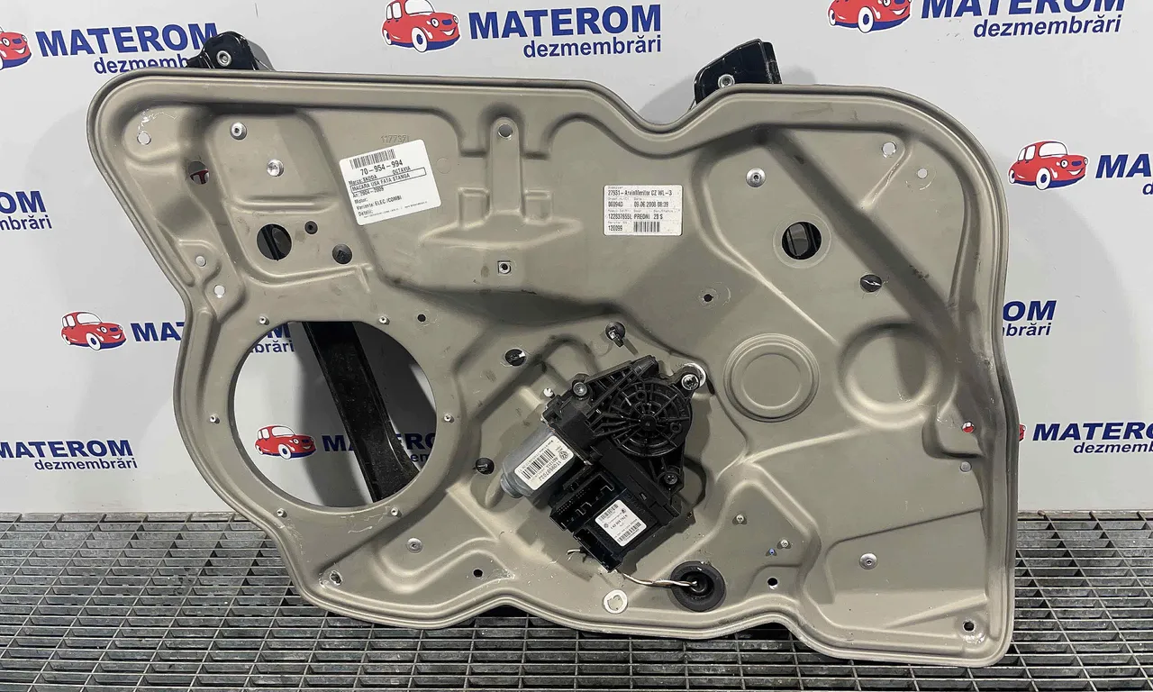 MACARA USA FATA STANGA SKODA OCTAVIA II 2004-2013