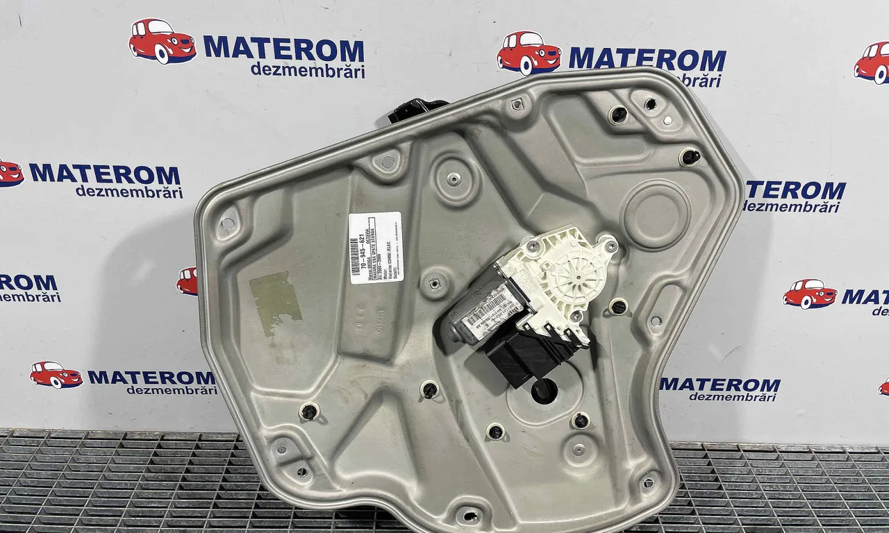MACARA USA SPATE STANGA SKODA OCTAVIA II 2004-2013