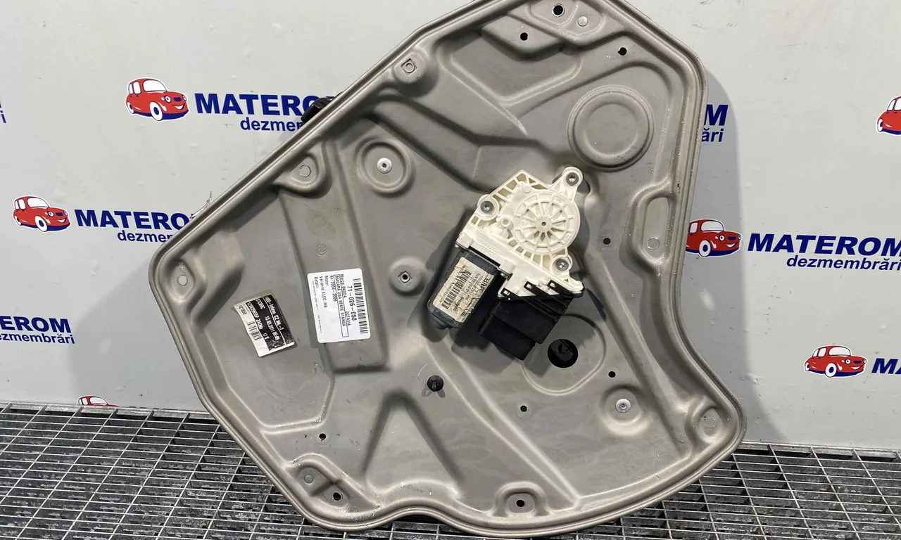 MACARA USA SPATE STANGA SKODA OCTAVIA II 2004-2013